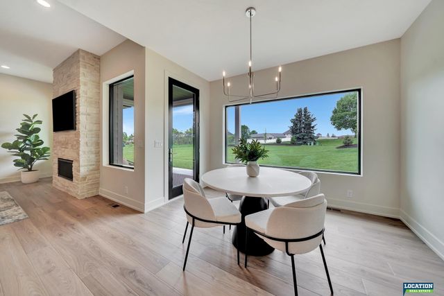 8711 Labrador Court, Lincoln, NE 68520