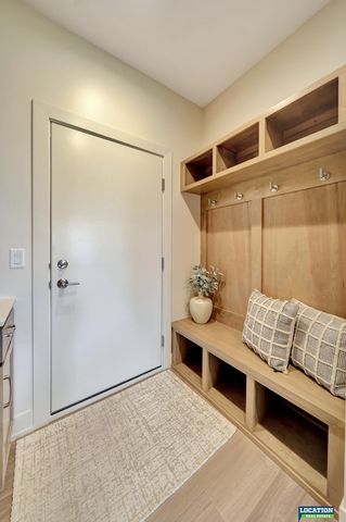 8711 Labrador Court, Lincoln, NE 68520