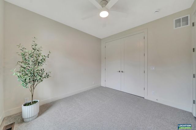 8711 Labrador Court, Lincoln, NE 68520