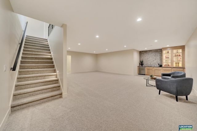 8711 Labrador Court, Lincoln, NE 68520