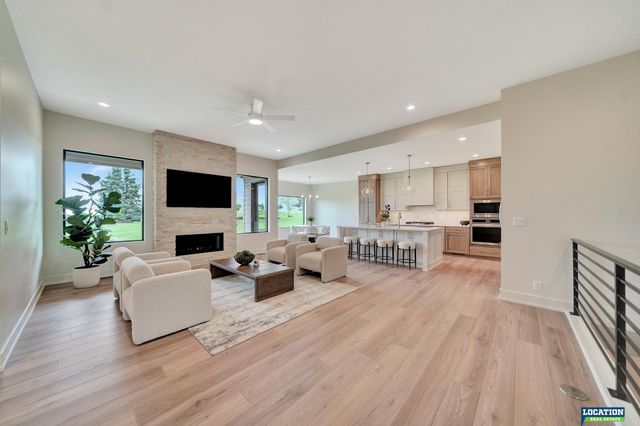 8711 Labrador Court, Lincoln, NE 68520