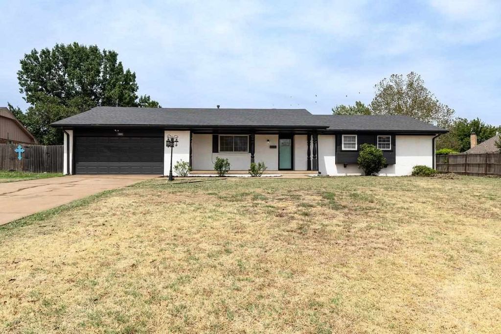 1803 NW 32nd St, Lawton, OK 73505