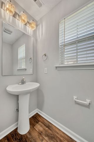 1036 Cheryl Ln, La Vergne, TN 37086
