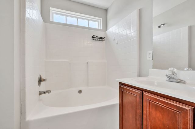 1036 Cheryl Ln, La Vergne, TN 37086