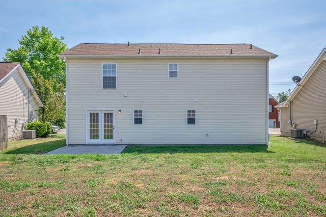1036 Cheryl Ln, La Vergne, TN 37086