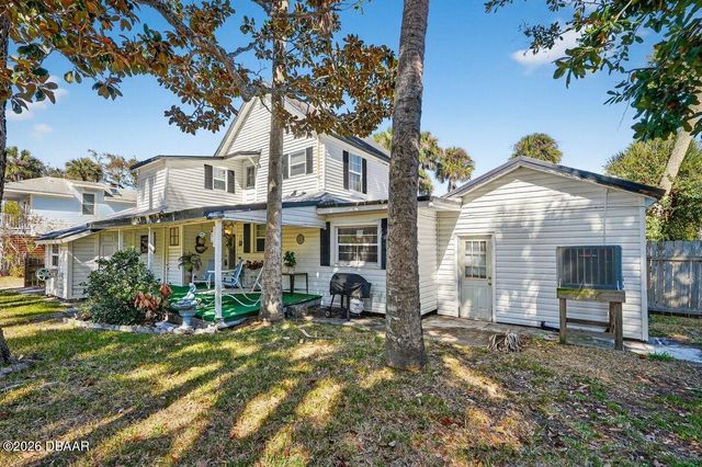 4390 Halifax Drive, Port Orange, FL 32127