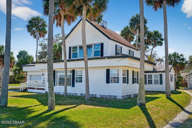 4390 Halifax Drive, Port Orange, FL 32127