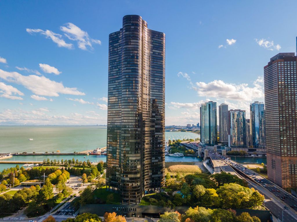 505 N Lake Shore Drive 2017, Chicago, IL 60611