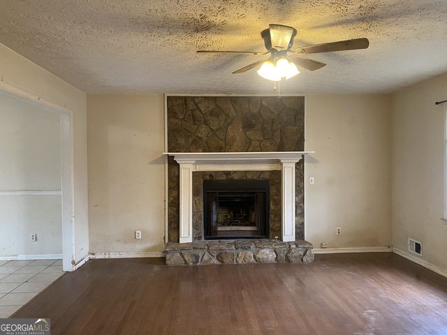 2509 New Mill Court, Acworth, GA 30102