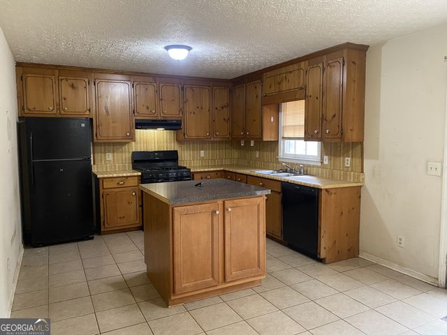 2509 New Mill Court, Acworth, GA 30102