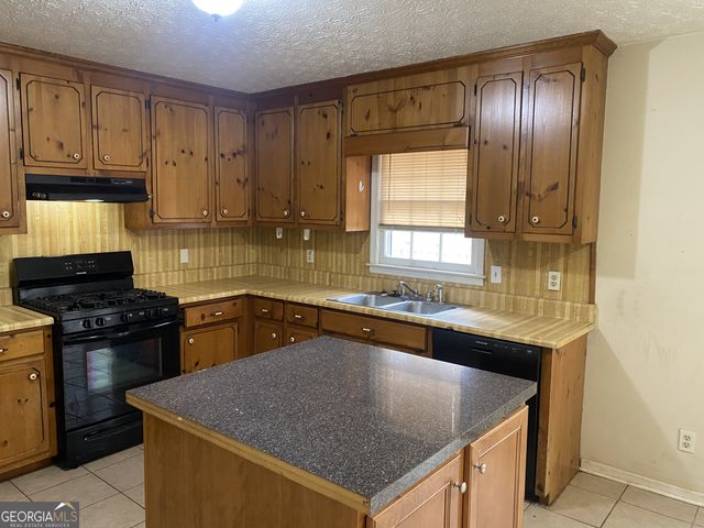 2509 New Mill Court, Acworth, GA 30102