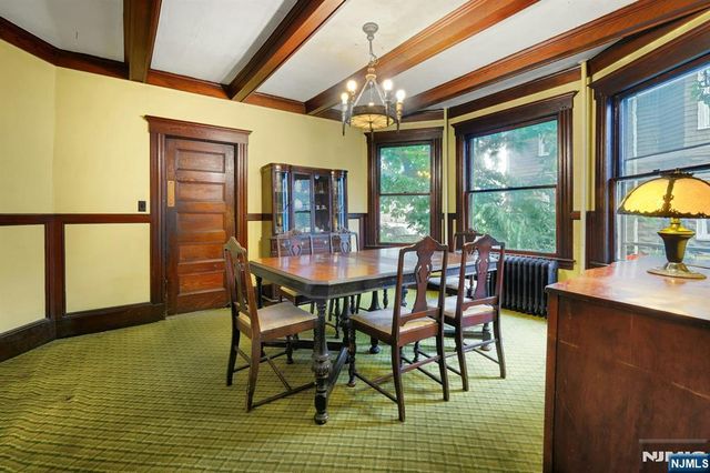 176 Mountain Way, Rutherford, NJ 07070