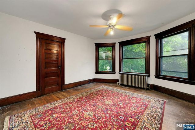 176 Mountain Way, Rutherford, NJ 07070