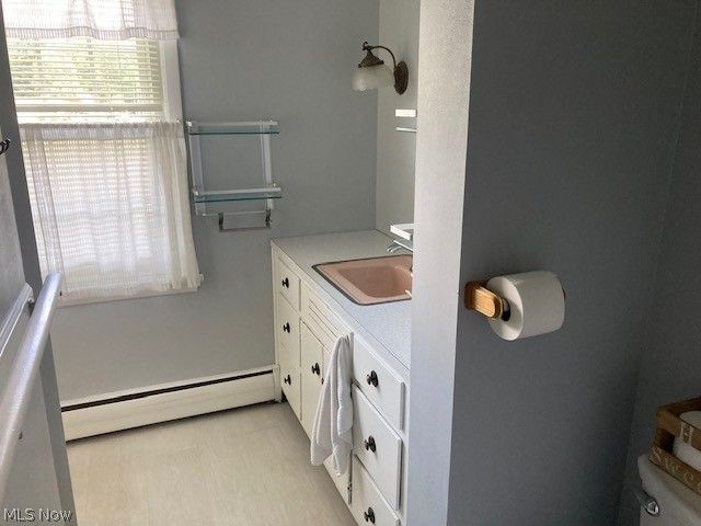 8770 Squirrel Hill, Warren, OH 44484