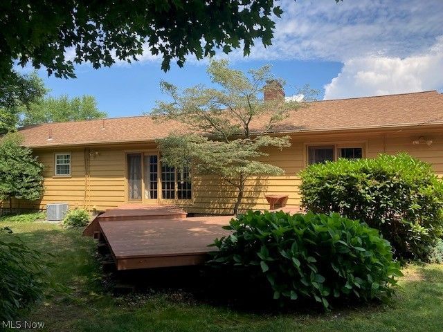 8770 Squirrel Hill, Warren, OH 44484