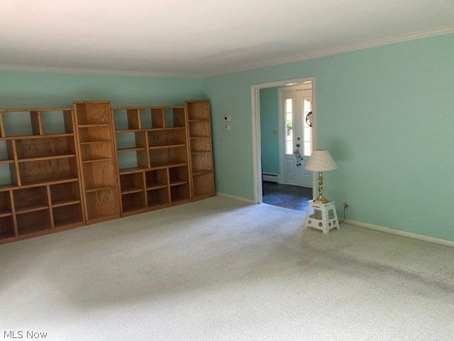 8770 Squirrel Hill, Warren, OH 44484