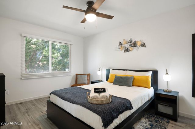 948 S ALMA SCHOOL Road 3, Mesa, AZ 85210