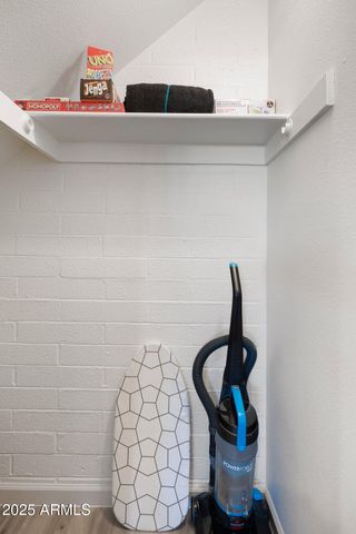 948 S ALMA SCHOOL Road 3, Mesa, AZ 85210