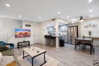 948 S ALMA SCHOOL Road 3, Mesa, AZ 85210