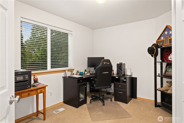 18135 72nd Avenue E, Puyallup, WA 98375