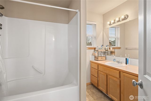 18135 72nd Avenue E, Puyallup, WA 98375