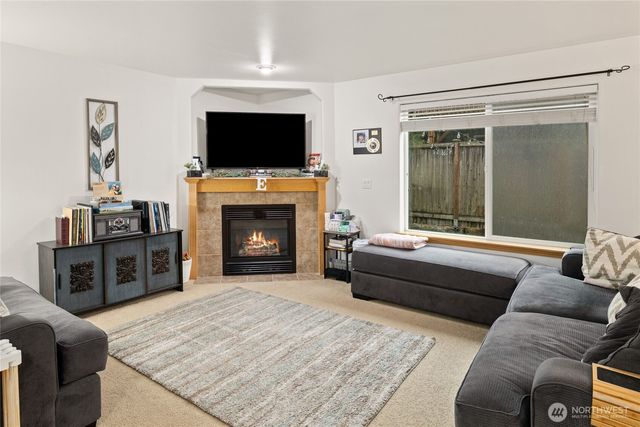 18135 72nd Avenue E, Puyallup, WA 98375