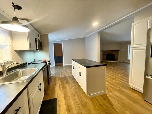 30 Elmhurst Circle, Aurelius, NY 13021