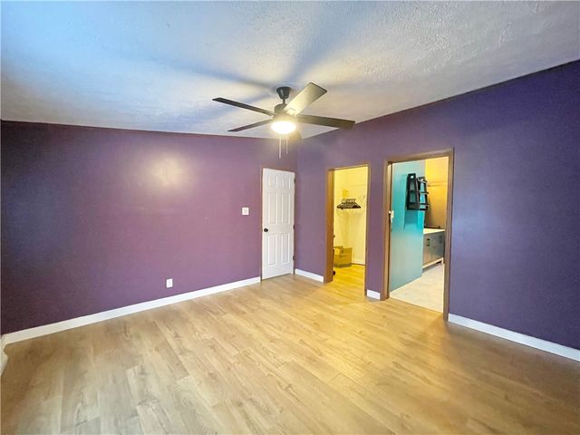 30 Elmhurst Circle, Aurelius, NY 13021