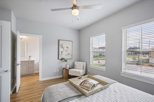 5783 Spring Stuebner Rd, Spring, TX 77389