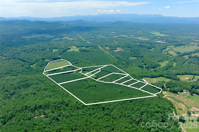 7 Morrison Road, Morganton, NC 28655