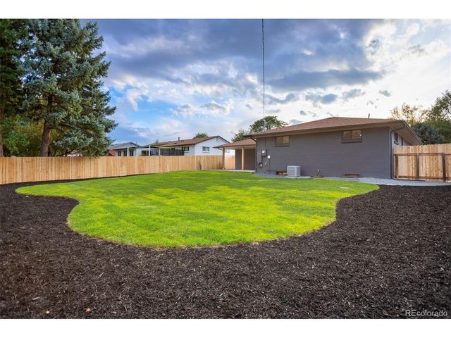 2546 Moore St, Lakewood, CO 80215