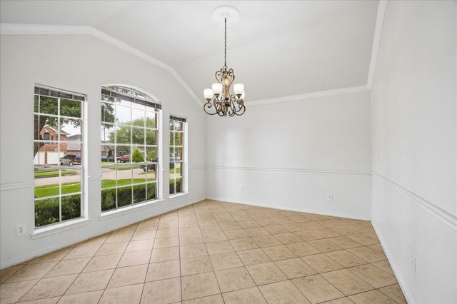 1906 Thistlecreek Court, Fresno, TX 77545