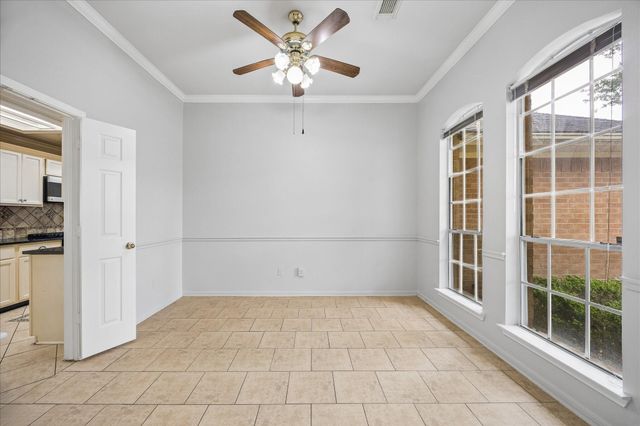1906 Thistlecreek Court, Fresno, TX 77545