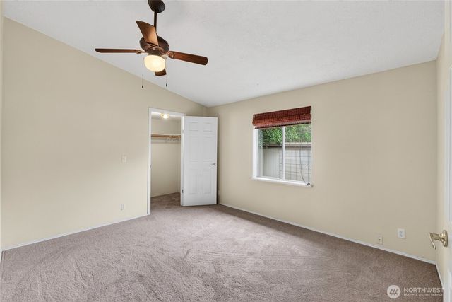819 Mountain Villa Loop, Enumclaw, WA 98022