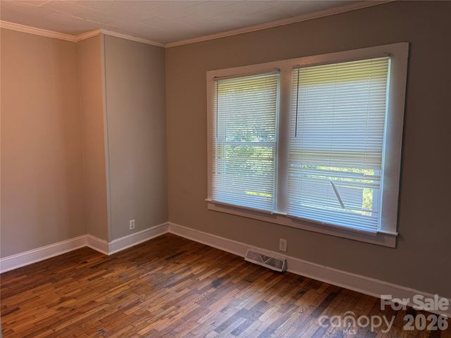 514 S Avon Street, Gastonia, NC 28054