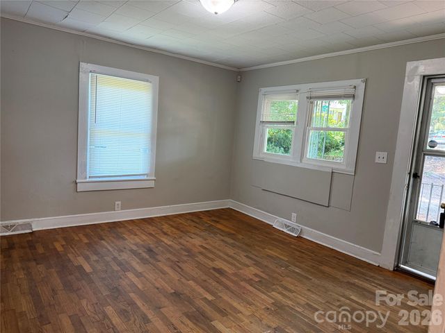 514 S Avon Street, Gastonia, NC 28054