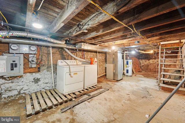 837 WINTON ST, Philadelphia, PA 19148