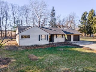 612 Barnhart Road, Troy, OH 45373