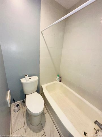 47 W Rockwood Street, Ecorse, MI 48229