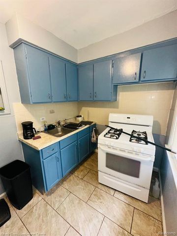 47 W Rockwood Street, Ecorse, MI 48229