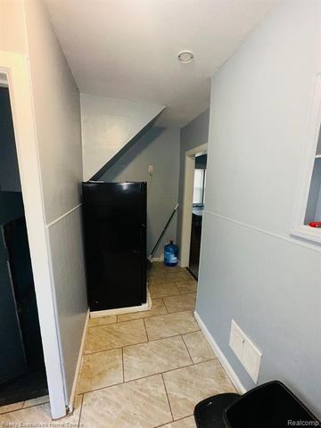 47 W Rockwood Street, Ecorse, MI 48229