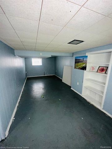 47 W Rockwood Street, Ecorse, MI 48229