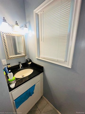 47 W Rockwood Street, Ecorse, MI 48229