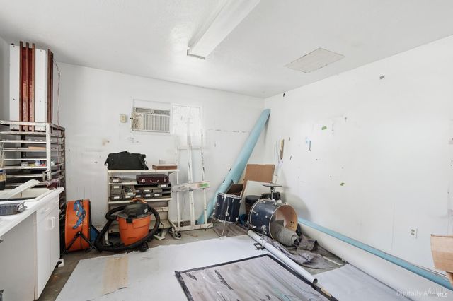 1390 Garden Ave, St. Helena, CA 94574