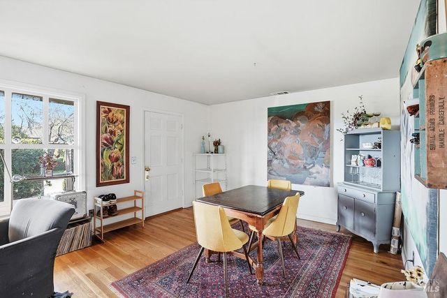 1390 Garden Ave, St. Helena, CA 94574