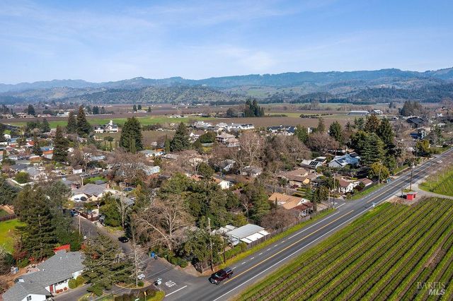 1390 Garden Ave, St. Helena, CA 94574