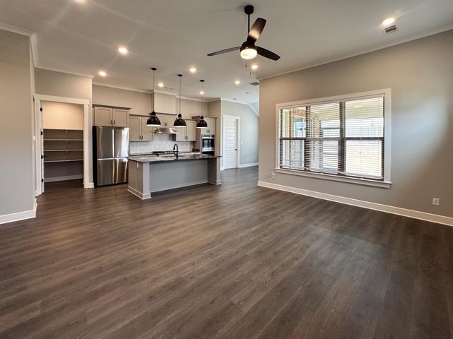 5755 HOLLOW OAK DR E, Arlington, TN 38002