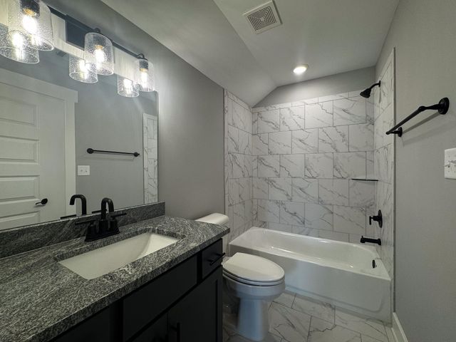 5755 HOLLOW OAK DR E, Arlington, TN 38002