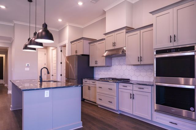 5755 HOLLOW OAK DR E, Arlington, TN 38002