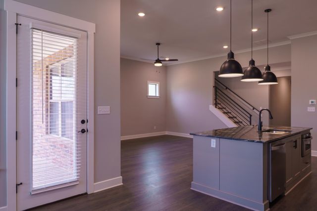 5755 HOLLOW OAK DR E, Arlington, TN 38002